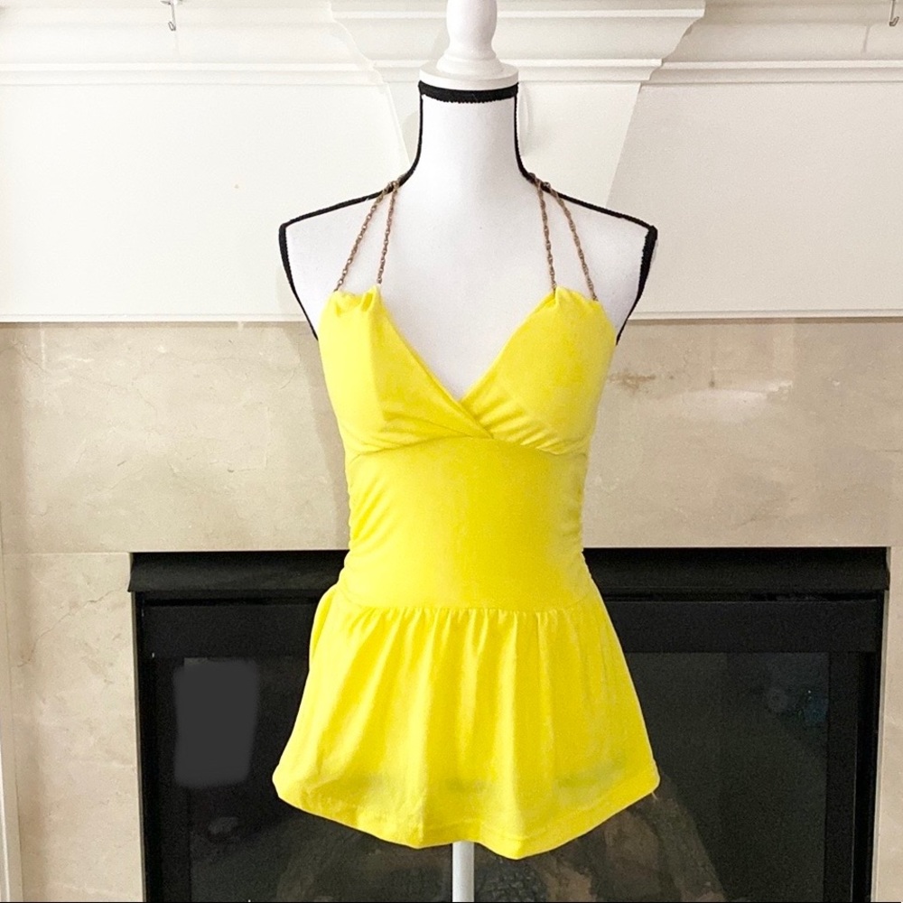 Yellow chain top